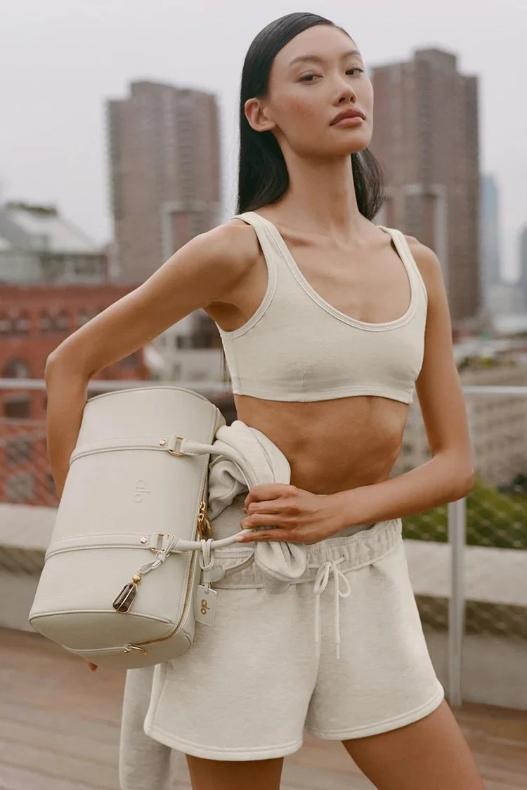 alo ボディバッグ IVORY New Alo Yoga Bone Leather Collection - March 2026 — EXTRA MAGIC